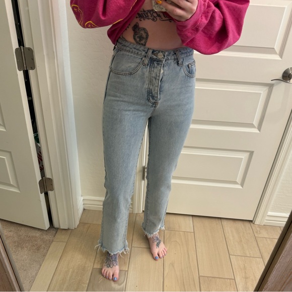 Superdown Jeans - Picture 2 of 6